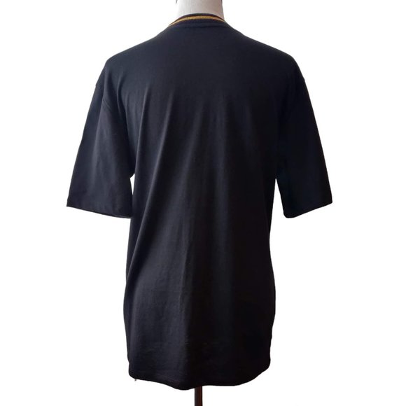 Disney Unisex 2023 Year Of The Rabbit March Hare White Rabbit T-Shirt Top S - Picture 2 of 10